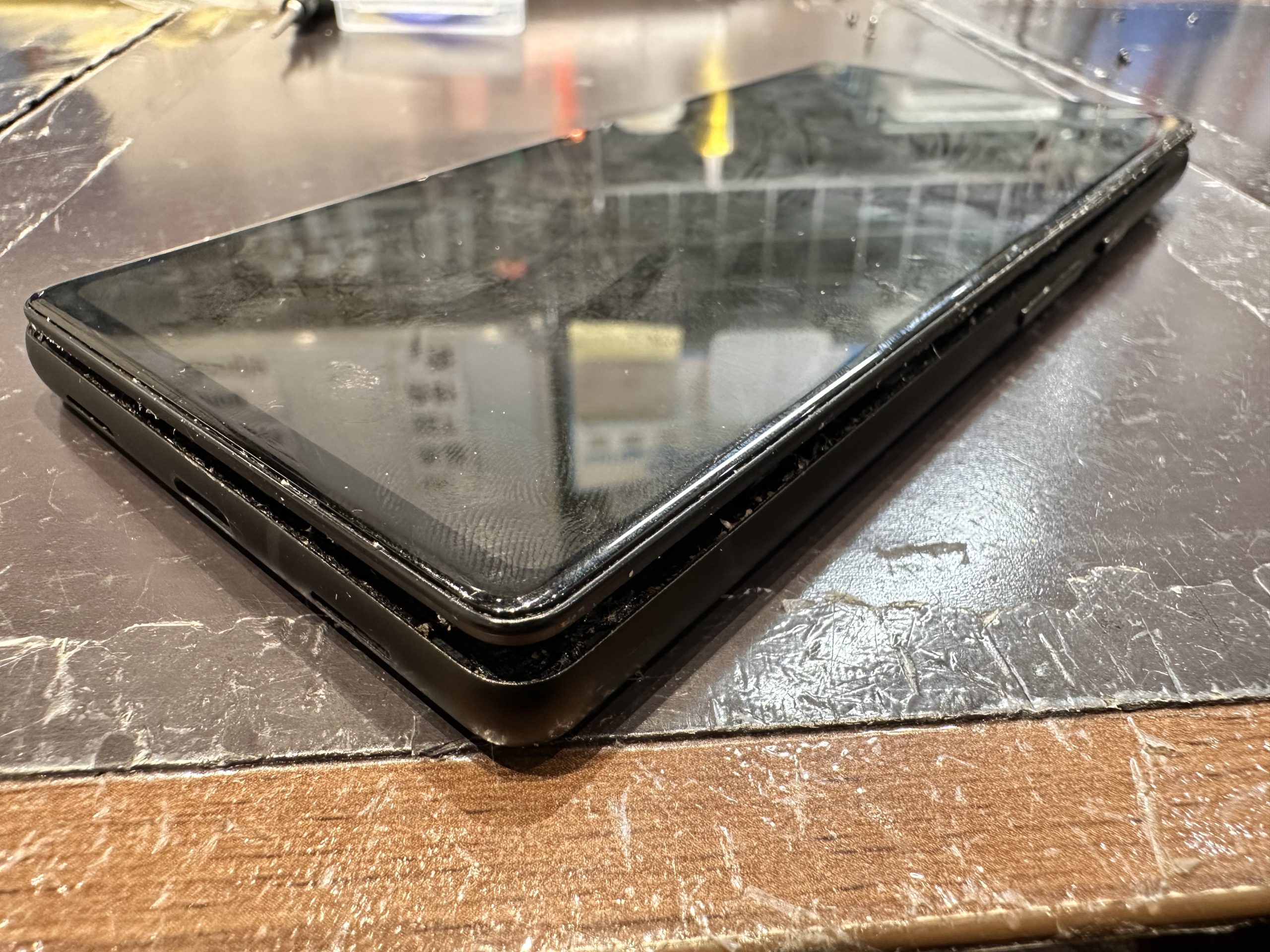 Android修理】Pixel 6a 膨張バッテリー交換【西宮市からお越しのお客様