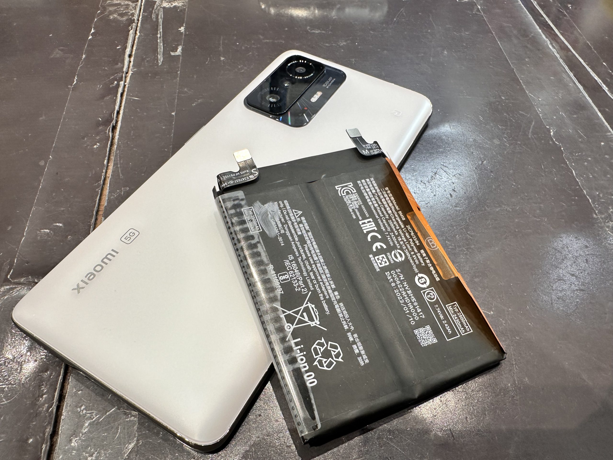 甲子園店】Xiaomi 11Tのバッテリー交換修理【西宮市からご来店