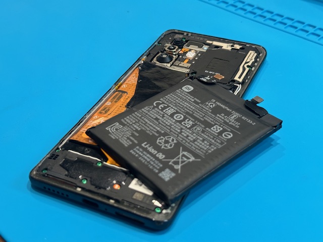 甲子園店】Xiaomi 11Tのバッテリー交換修理【西宮市からご来店