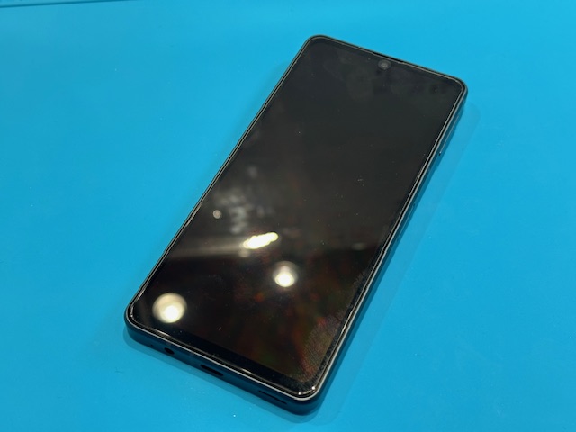 甲子園店】AQUOS sense8の画面交換修理【西宮市からご来店】 | iPhone